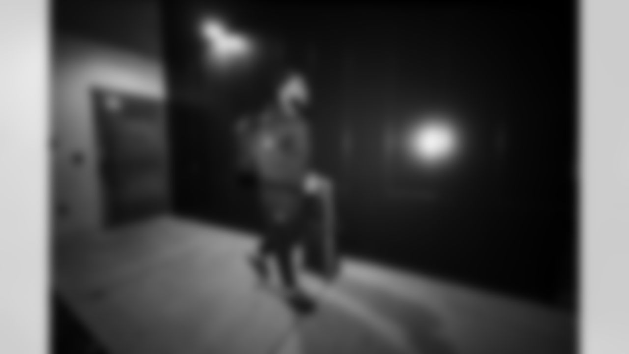 LB Anthony Walker #54