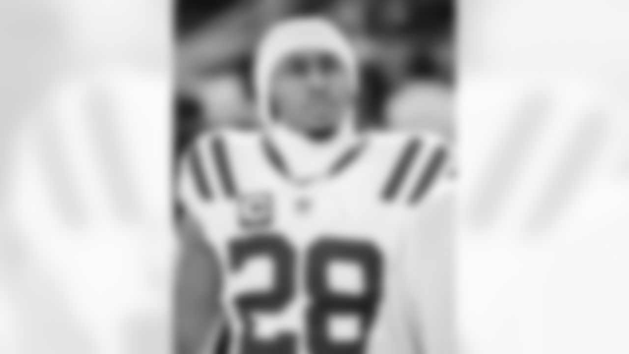 RB Jonathan Taylor #28