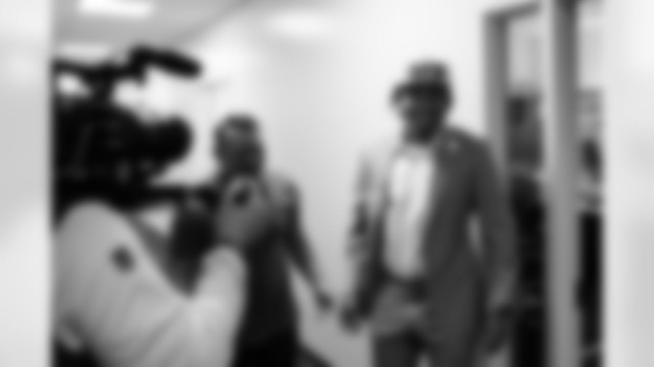 Anthony Richardson,
Anthony Richardson and family arrive at the Indiana Farm Bureau Football Center to meet the coaches and media after being selected with the No. 4 pick in the 2023 NFL draft.