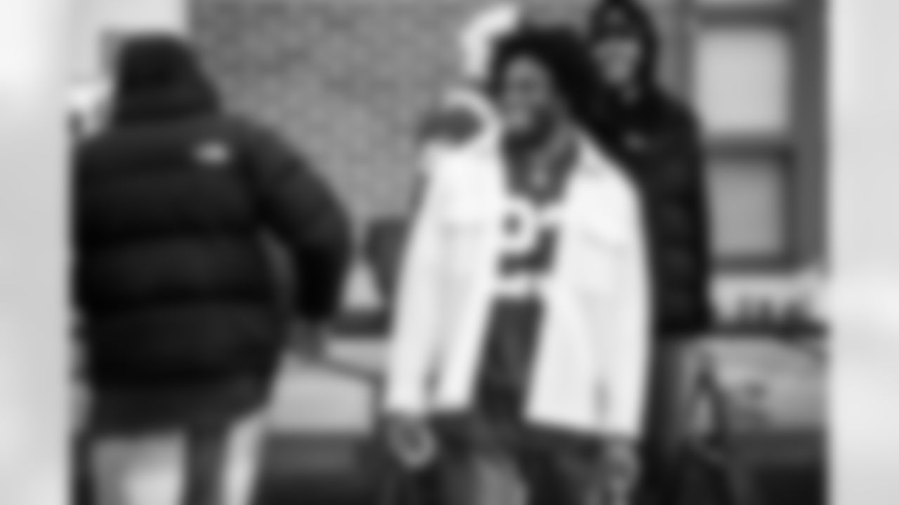 CB Kenny Moore II #23