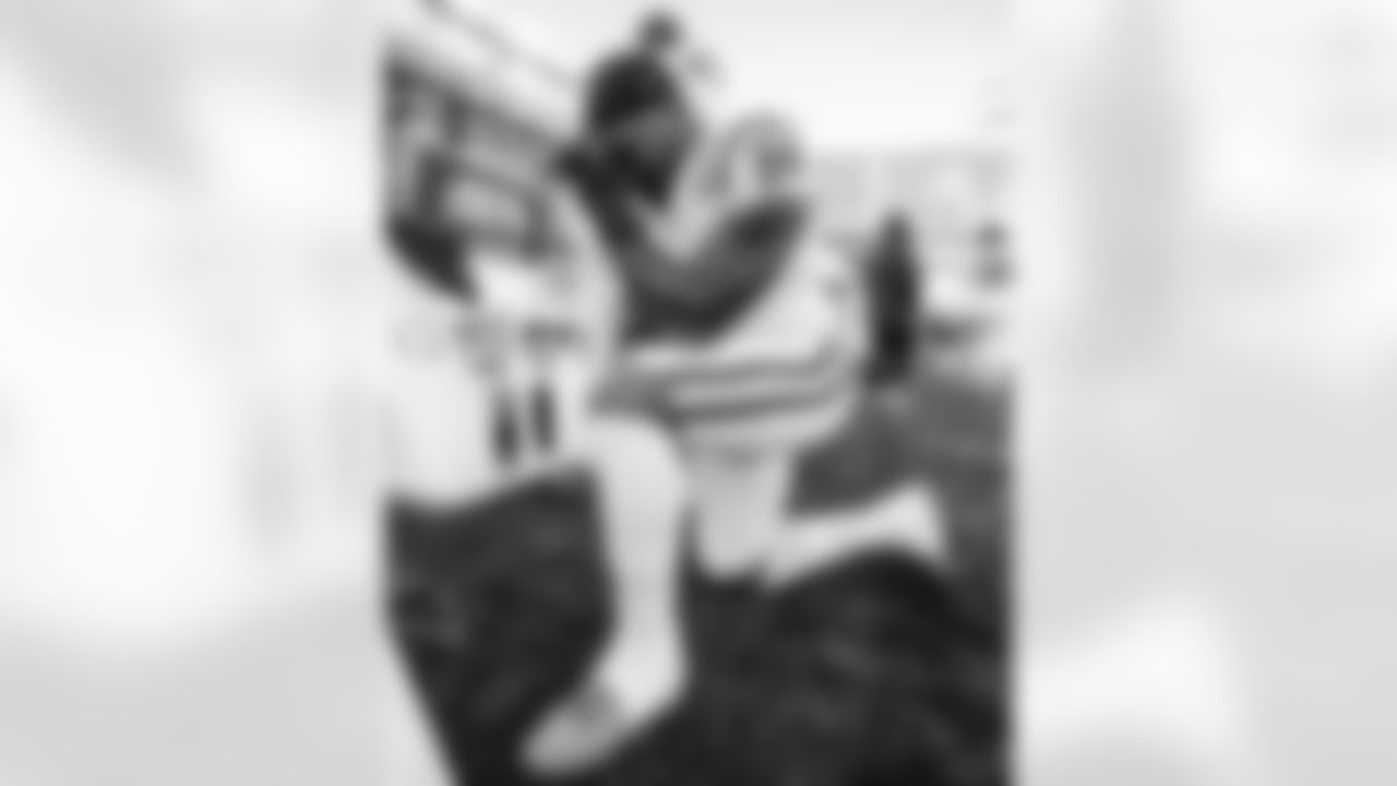 DE Tyquan Lewis #94