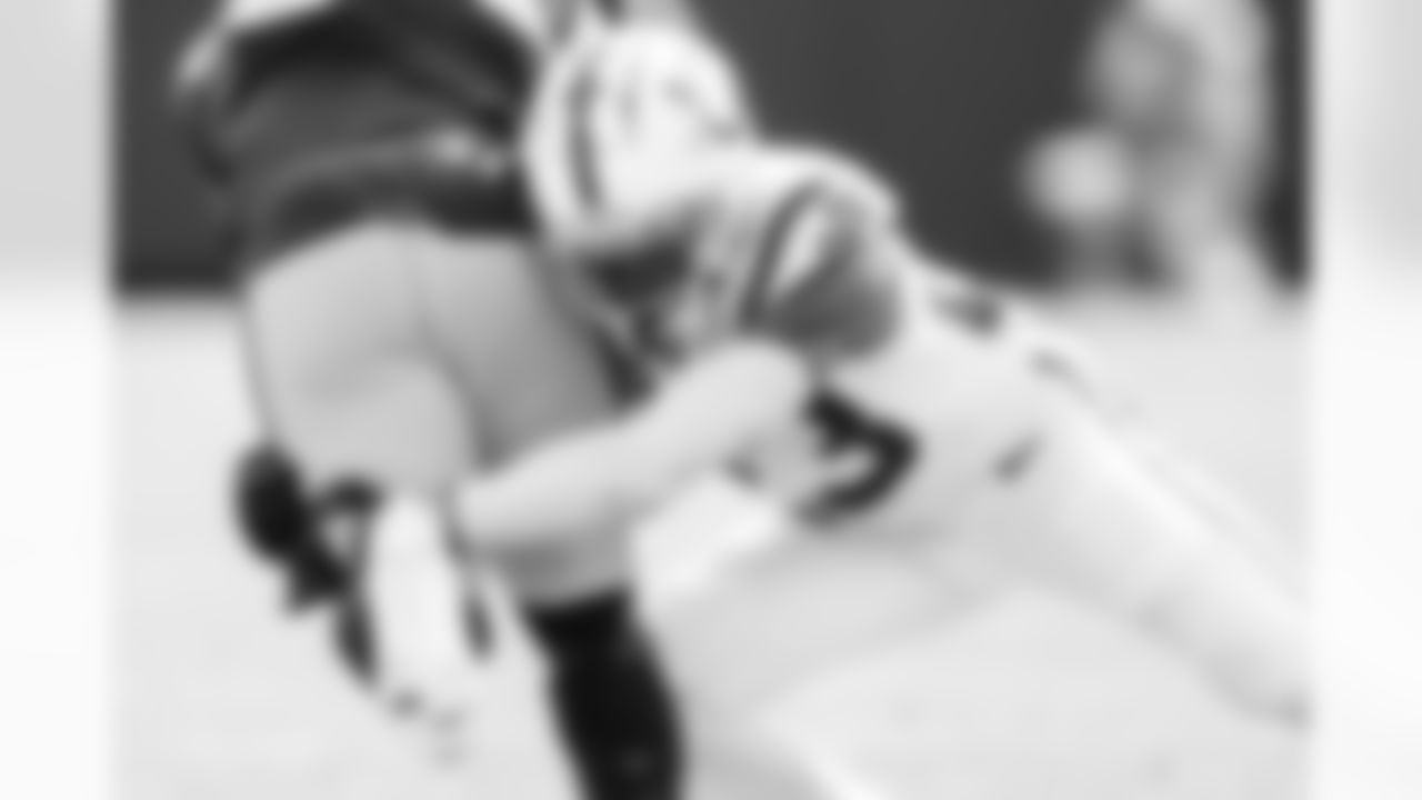 CB Kenny Moore II #23