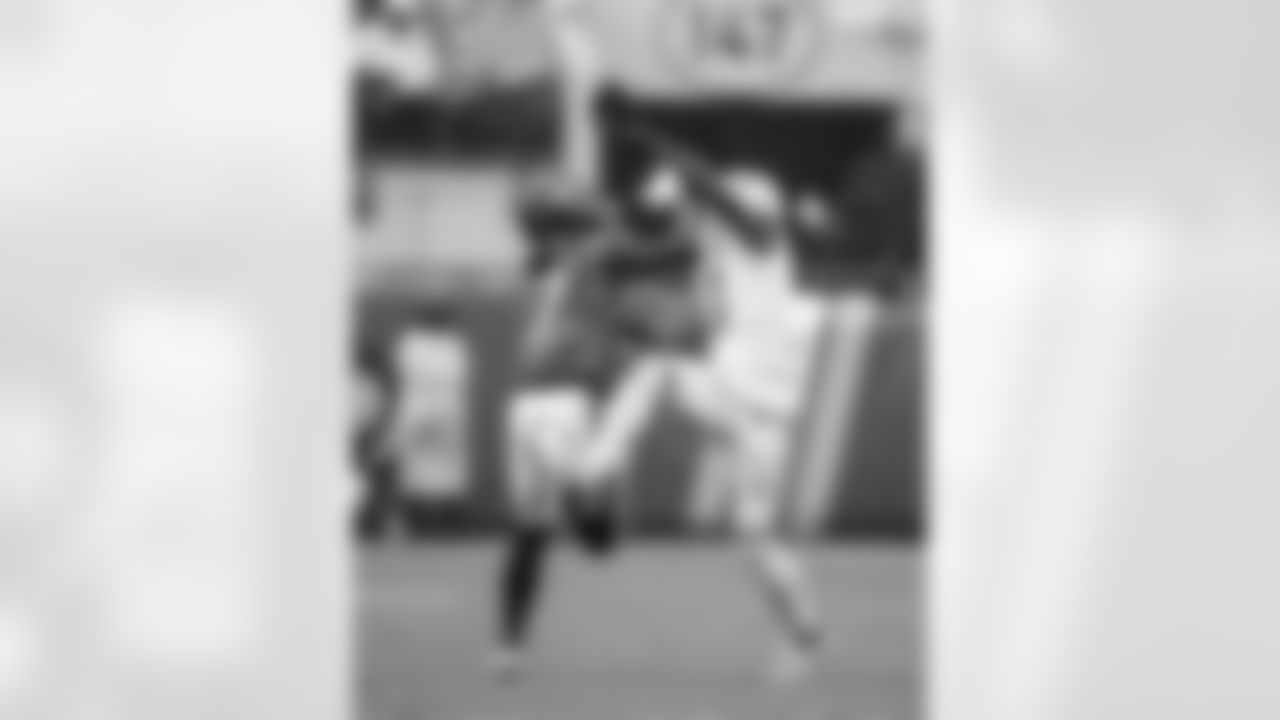 CB Charvarius Ward #7