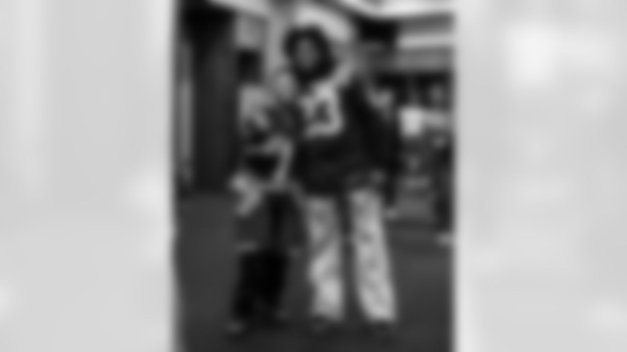 CB Kenny Moore II #23