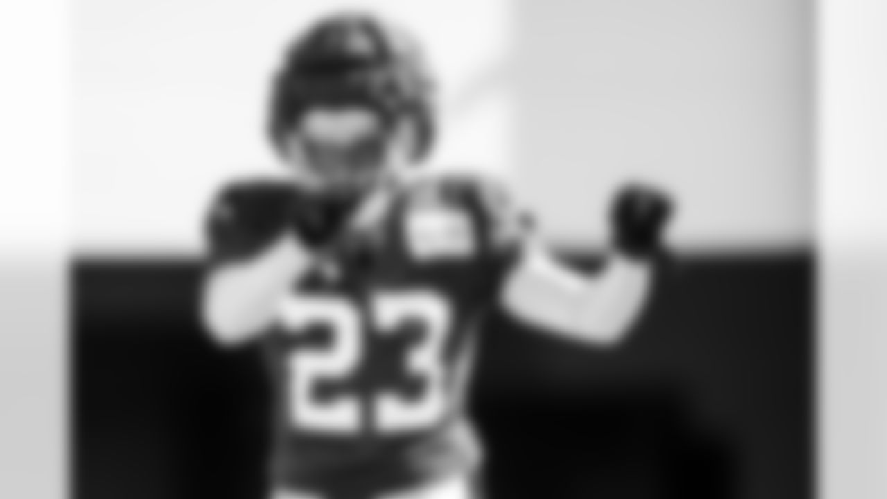 CB Kenny Moore II #23