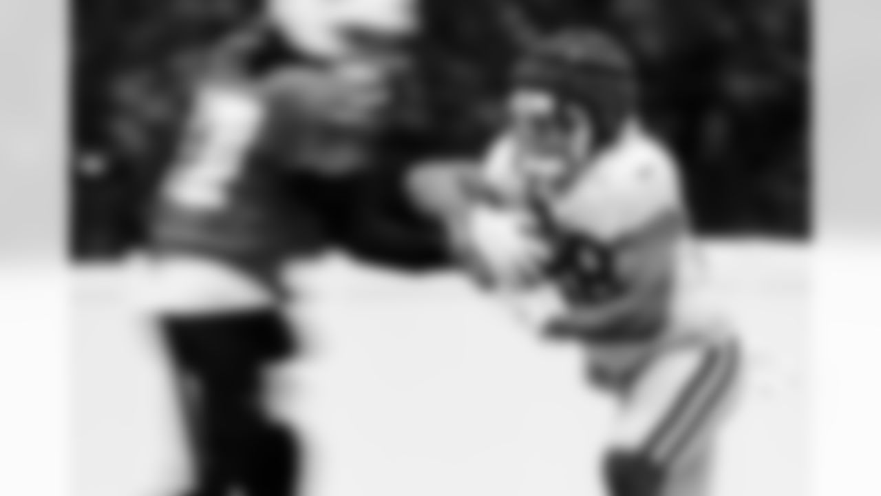 RB Jonathan Taylor #28