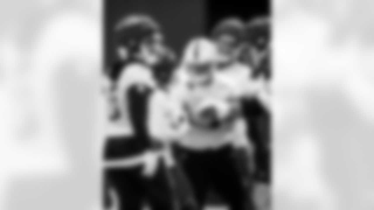 LB Joe Bachie #48 and DT Grover Stewart #90