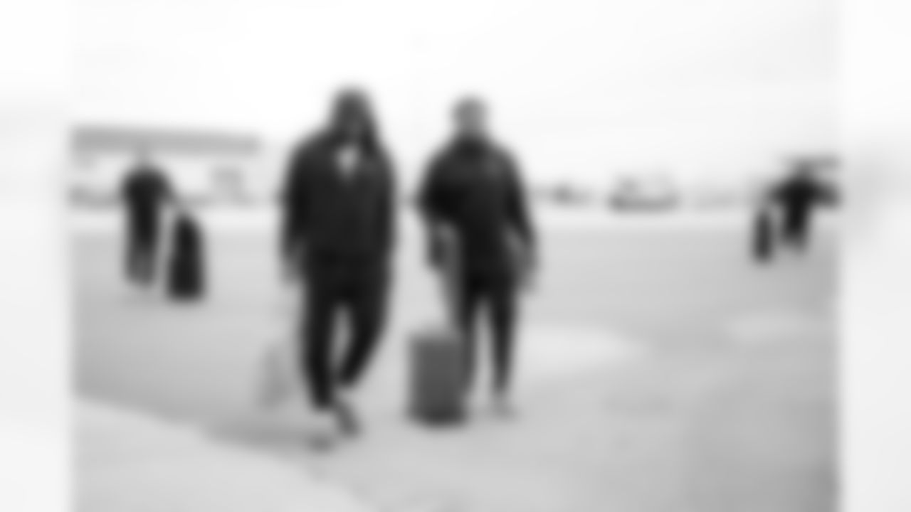 LB Germaine Pratt #53 and LB Segun Olubi #50