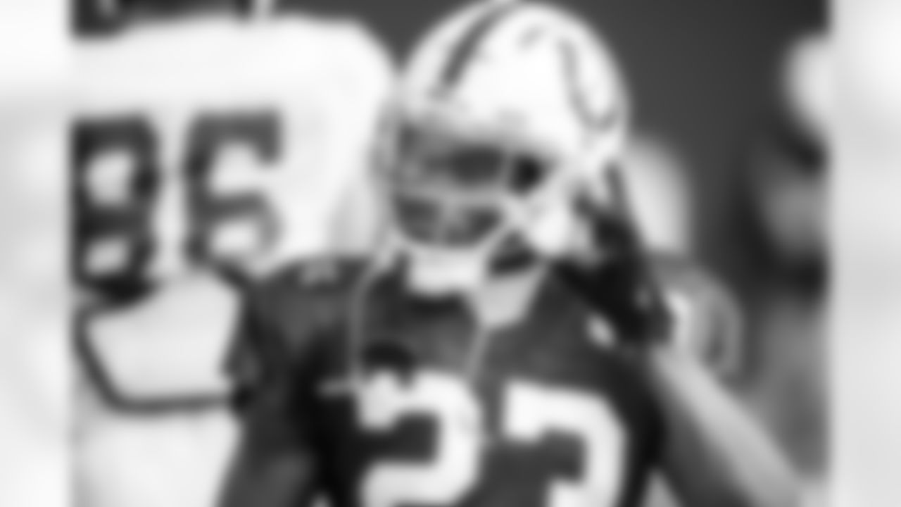 CB Kenny Moore II #23