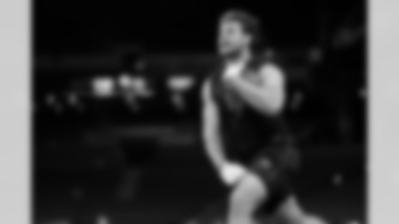 Ohio State tight end Will Kacmarek (10) participates in a drill during the 2026 NFL Scouting Combine on Friday, February 27, 2026 in Indianapolis, Indiana. (Cooper Neill/NFL)