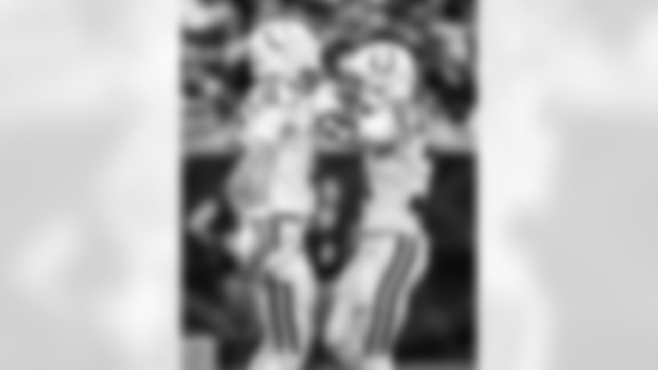 QB Riley Leonard #15 and RB Tyler Goodson #31