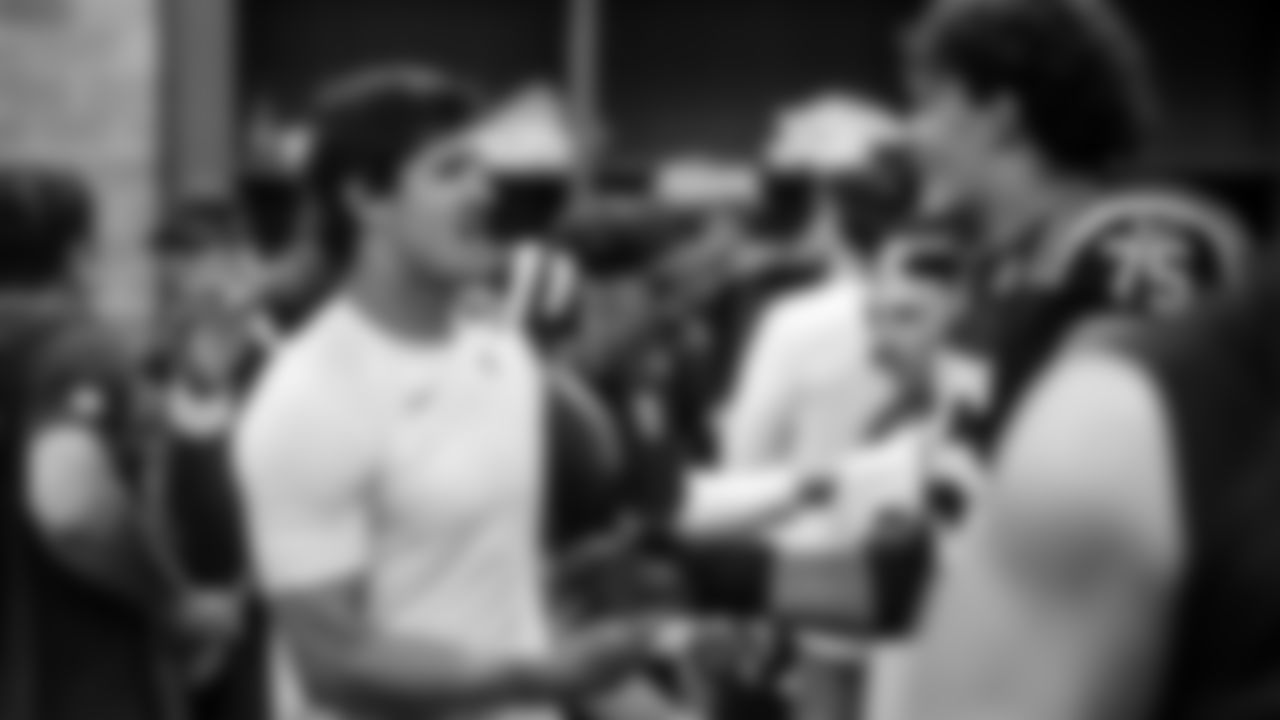 QB Daniel Jones #17 and T Jalen Travis #75