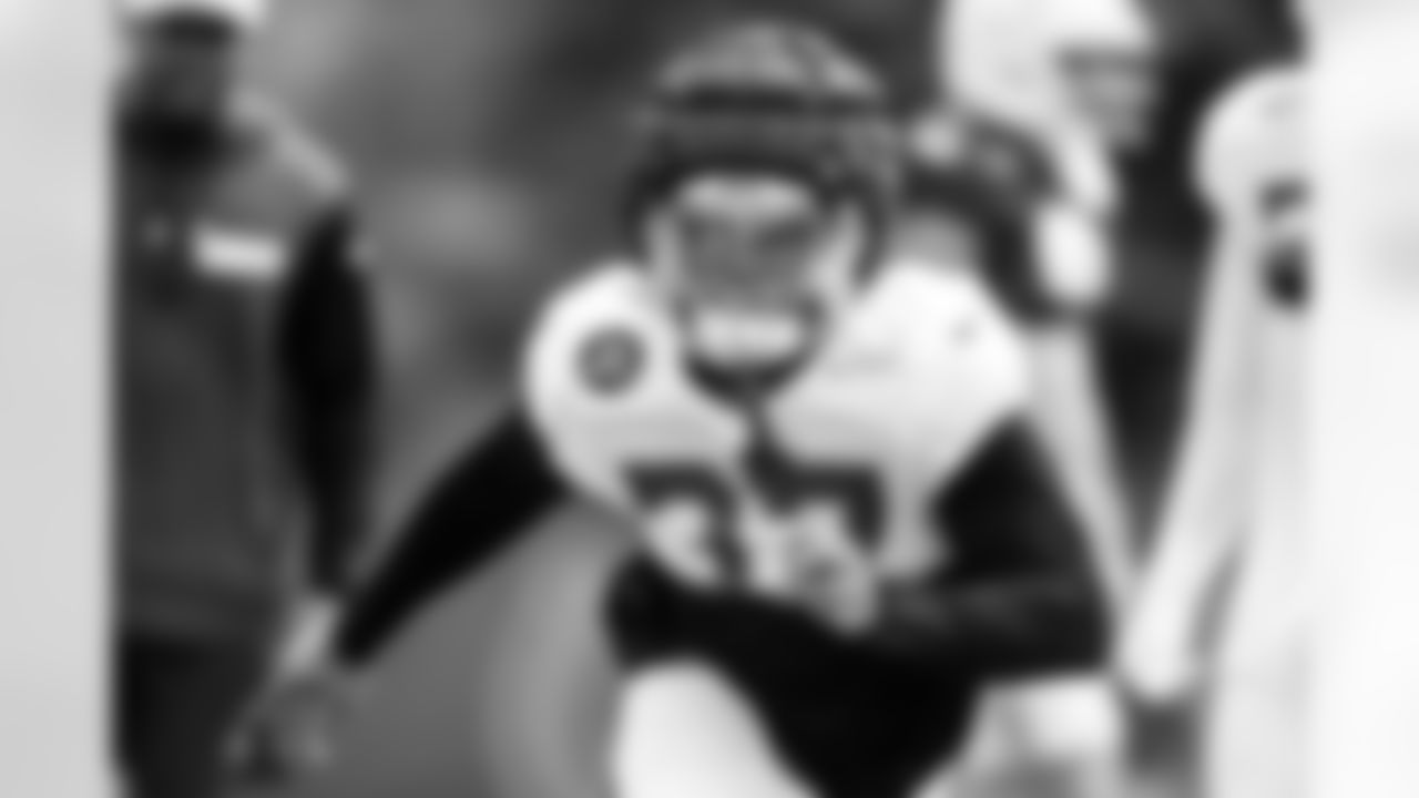 CB Xavien Howard #37