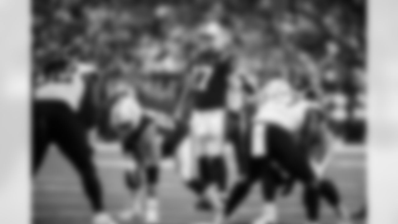 QB Philip Rivers #17