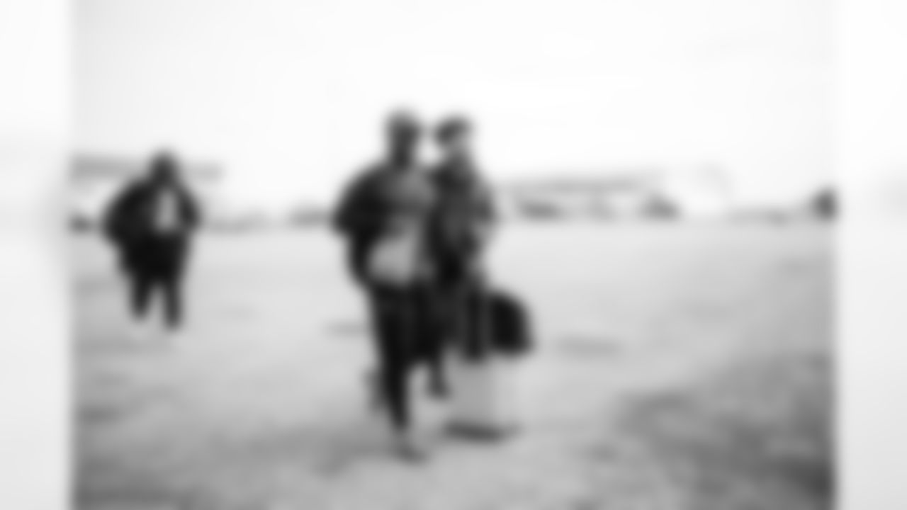 DE Kwity Paye #51 and DE JT Tuimoloau #91