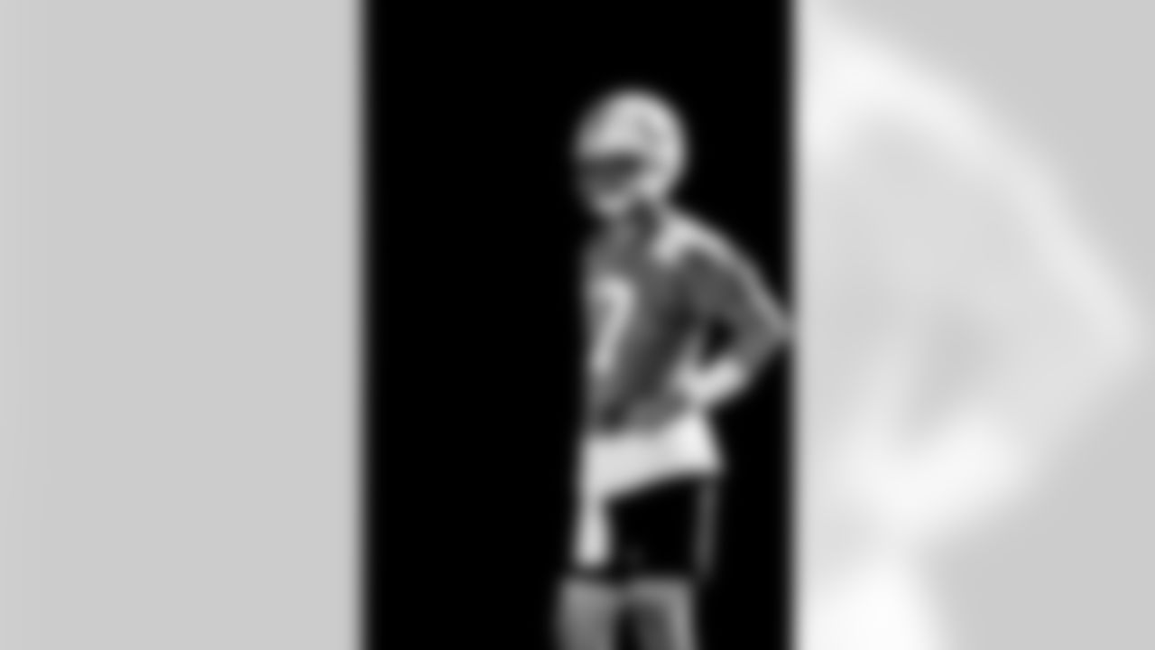 QB Daniel Jones #17