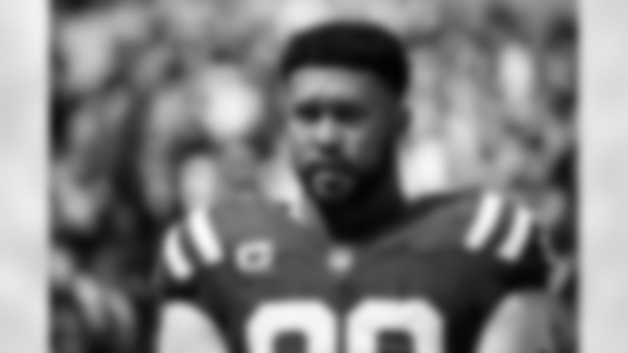 DT DeForest Buckner #99