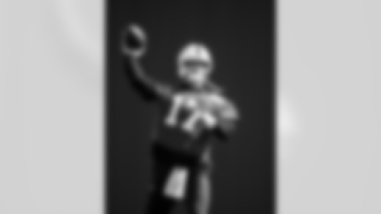 QB Daniel Jones #17