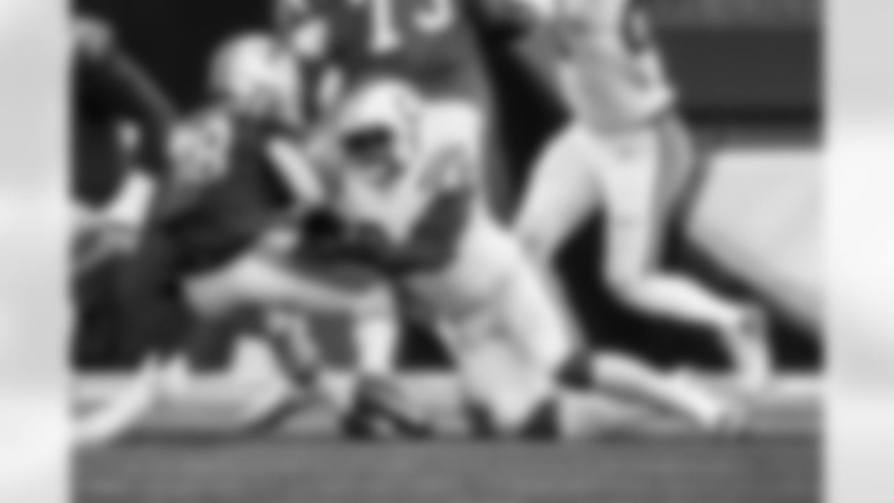 DE Tyquan Lewis #94