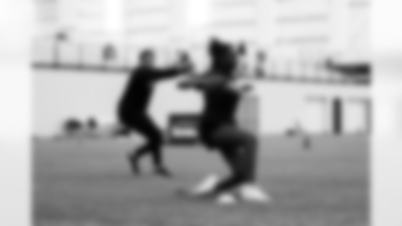 2025_0517_GIRLS_FLAG_CLINIC_0487