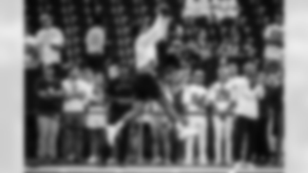 TE Drew Ogletree #85