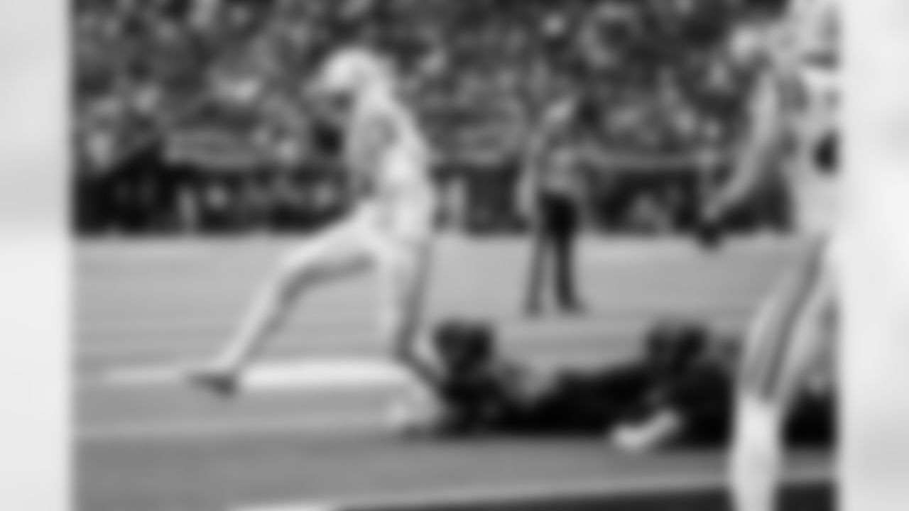 QB Riley Leonard #15