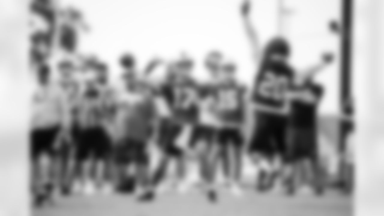 QB Daniel Jones #17 and S Nick Cross #20