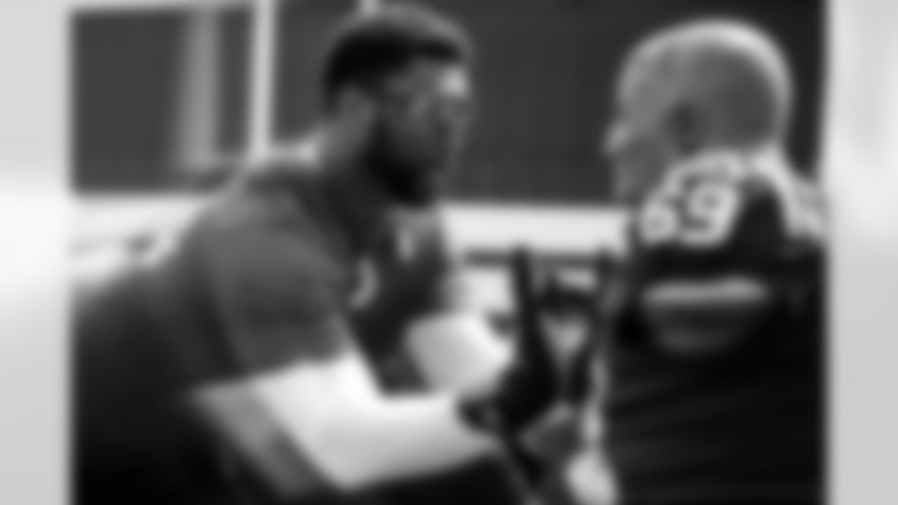 DT DeForest Buckner #99