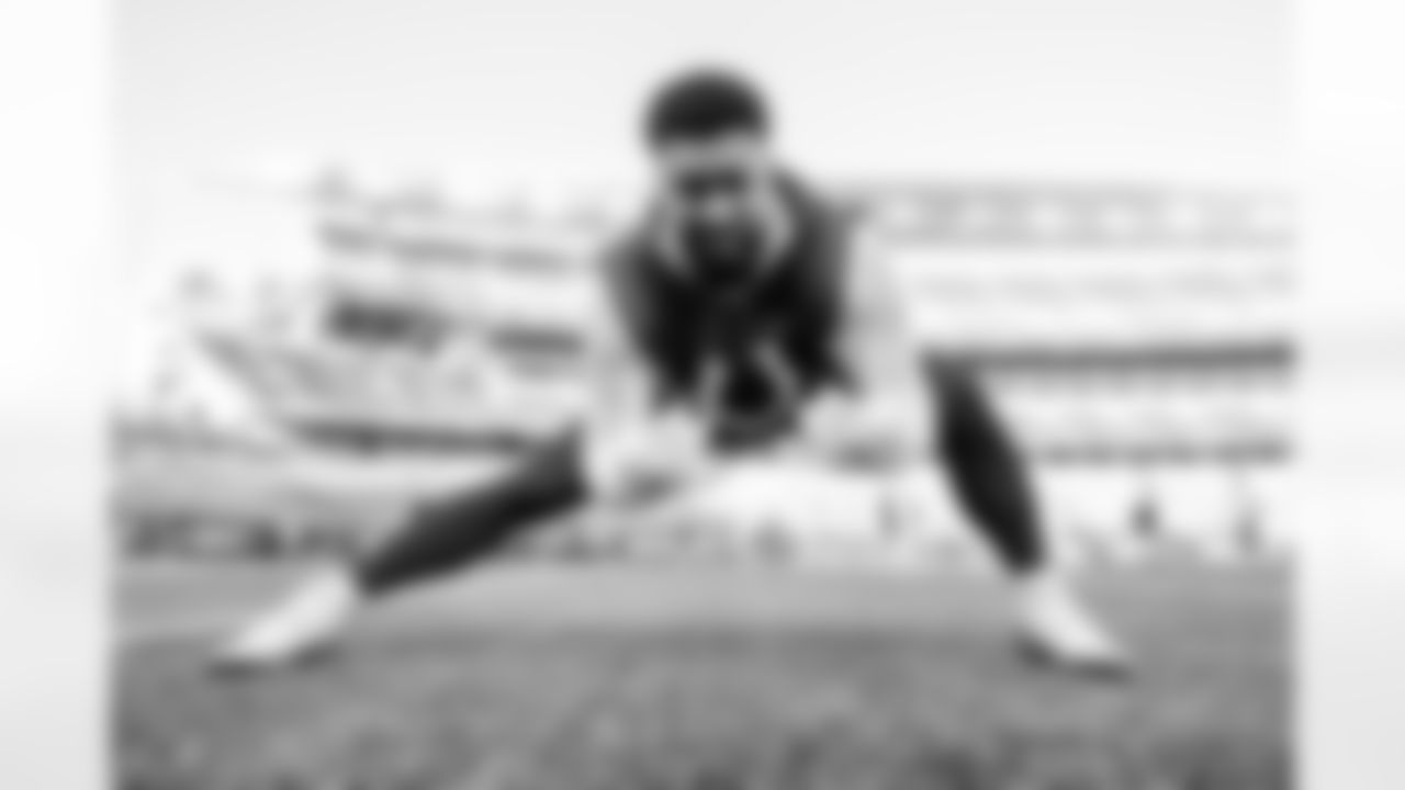 DT DeForest Buckner #99