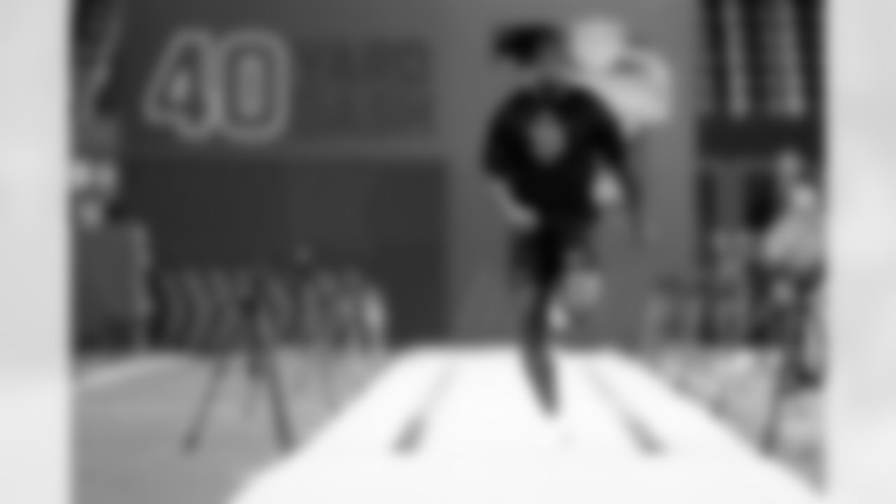 Southern California defensive back Bishop Fitzgerald (35) runs the 40-yard dash during the 2026 NFL Scouting Combine on Friday, February 27, 2026 in Indianapolis, Indiana. (Lauren Leigh Bacho/NFL)