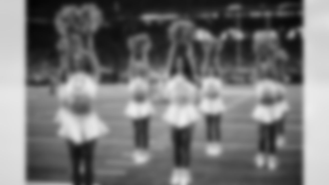 Alyssa R., Kinsley B., Danae M., Victoria V. and MacLaine F.