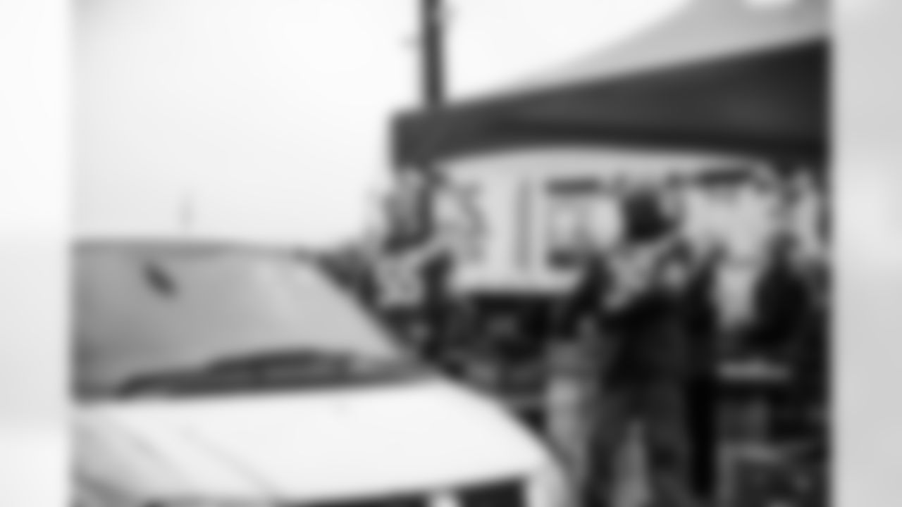 LB Chad Muma #55 and S George Odum #39