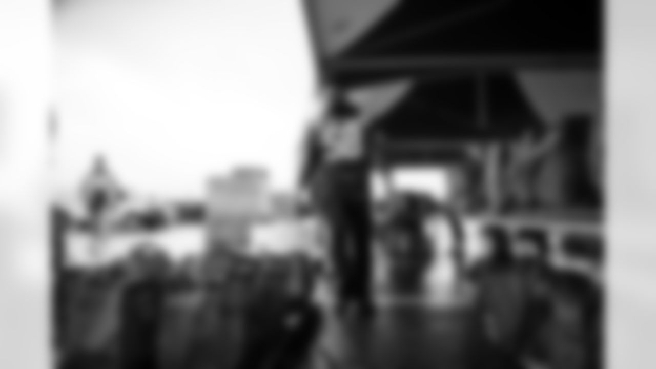 LB Austin Ajiake #58