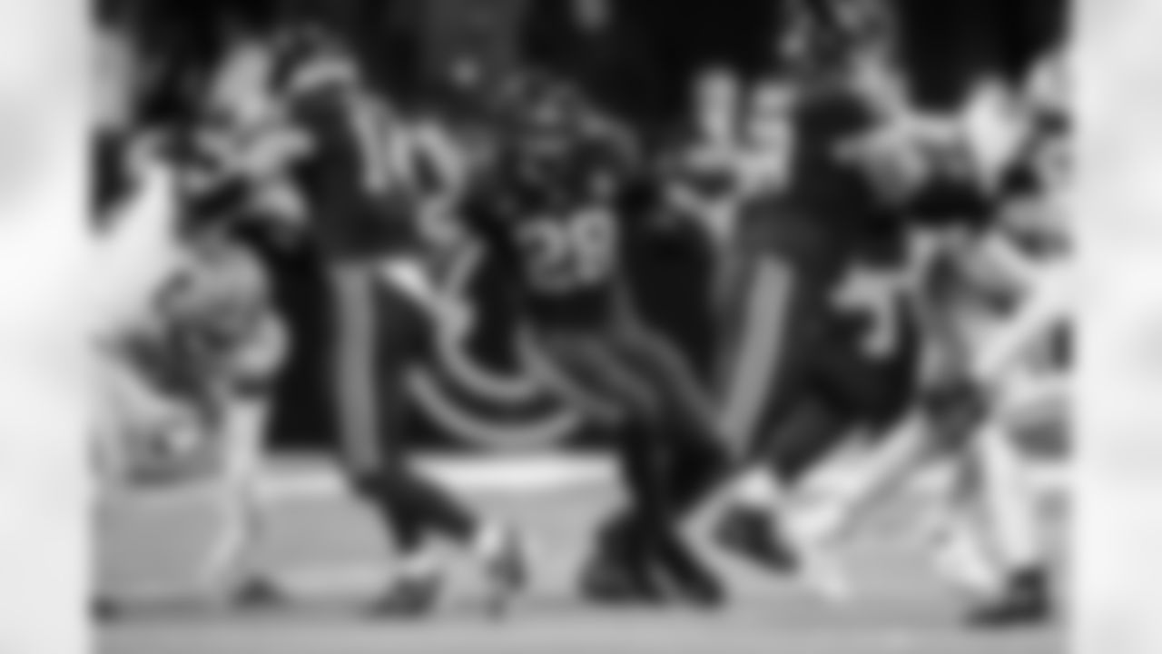 RB Jonathan Taylor #28