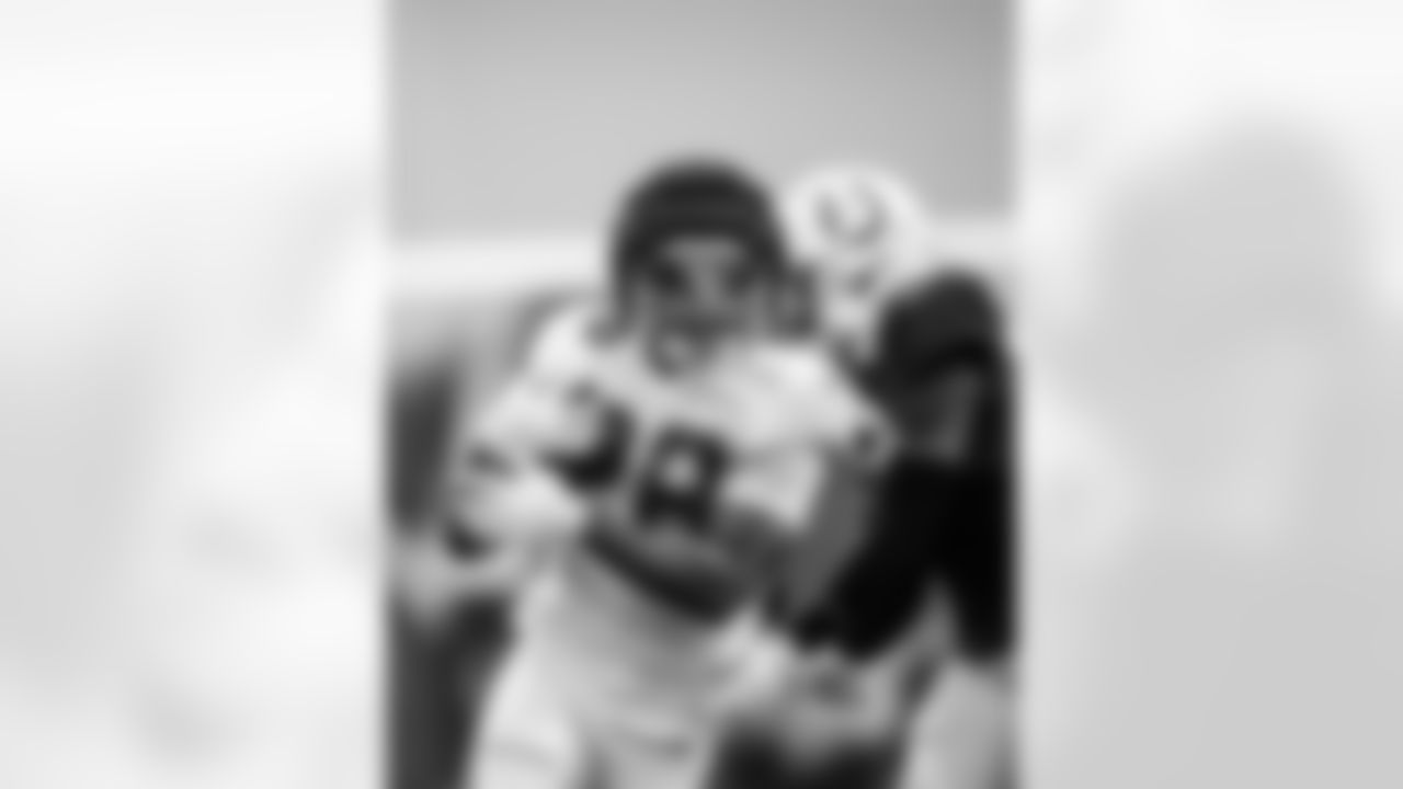 RB Jonathan Taylor #28