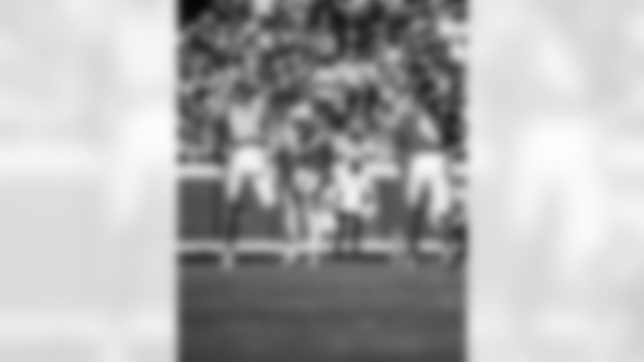 CB Charvarius Ward #7