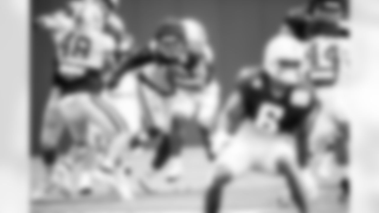 RB Jonathan Taylor #28