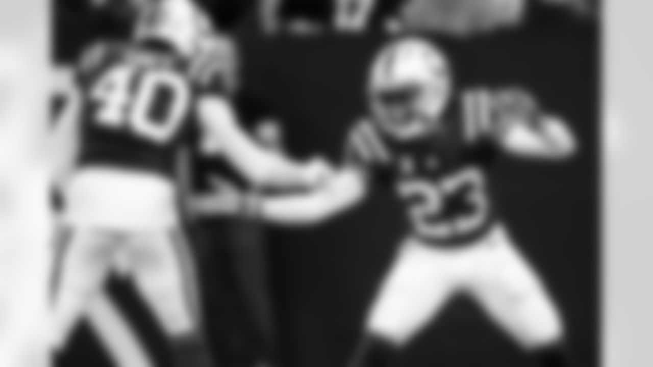 CB Jaylon Jones #40 and CB Kenny Moore II #23