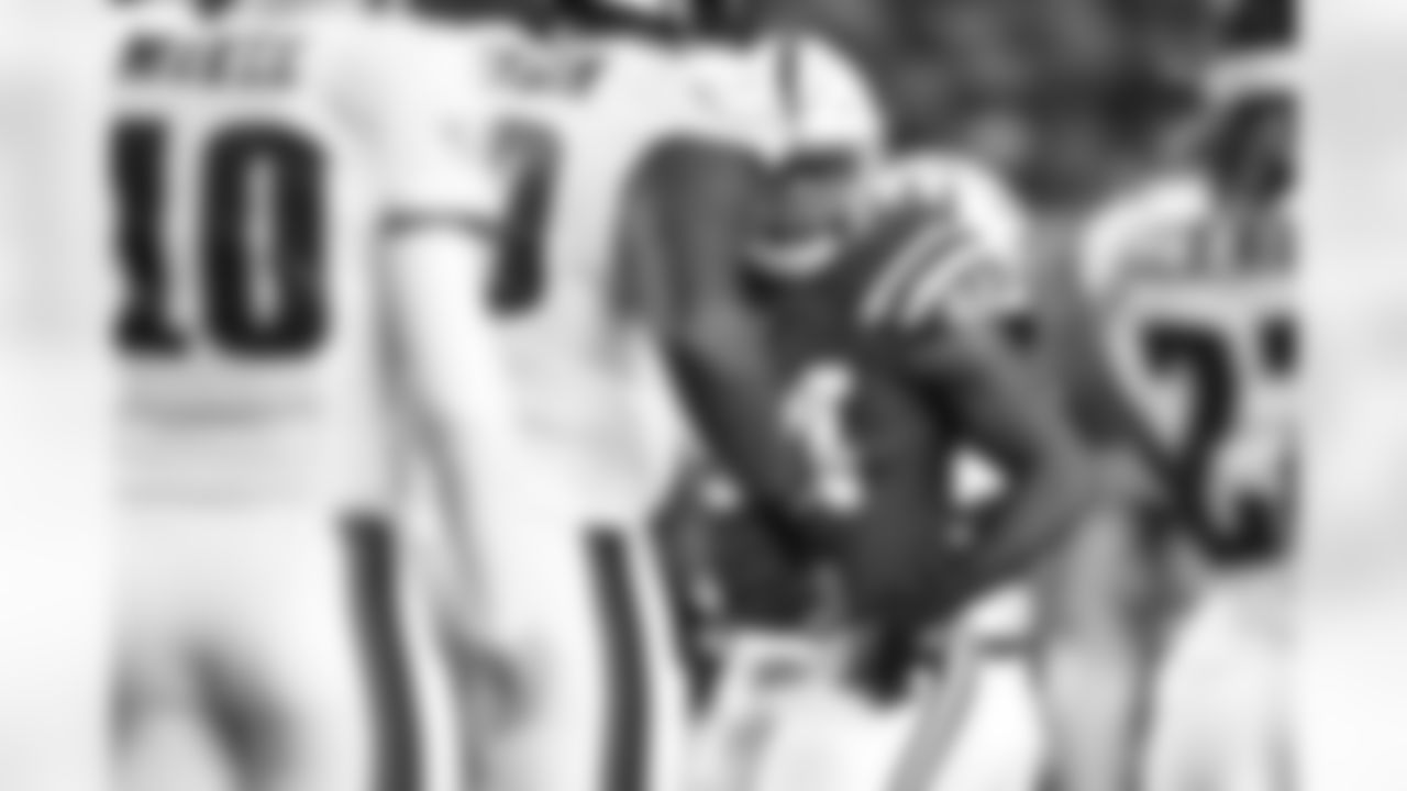 94 DE Tyquan Lewis