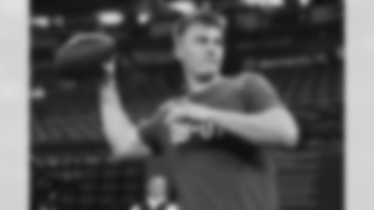 Oregon quarterback Bo Nix warms up during the 2024 NFL Scouting Combine on Saturday, March 2, 2024 in Indianapolis, Indiana. (Kara Durrette/NFL)