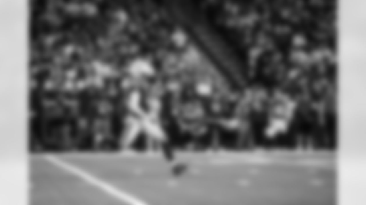 P Rigoberto Sanchez #8