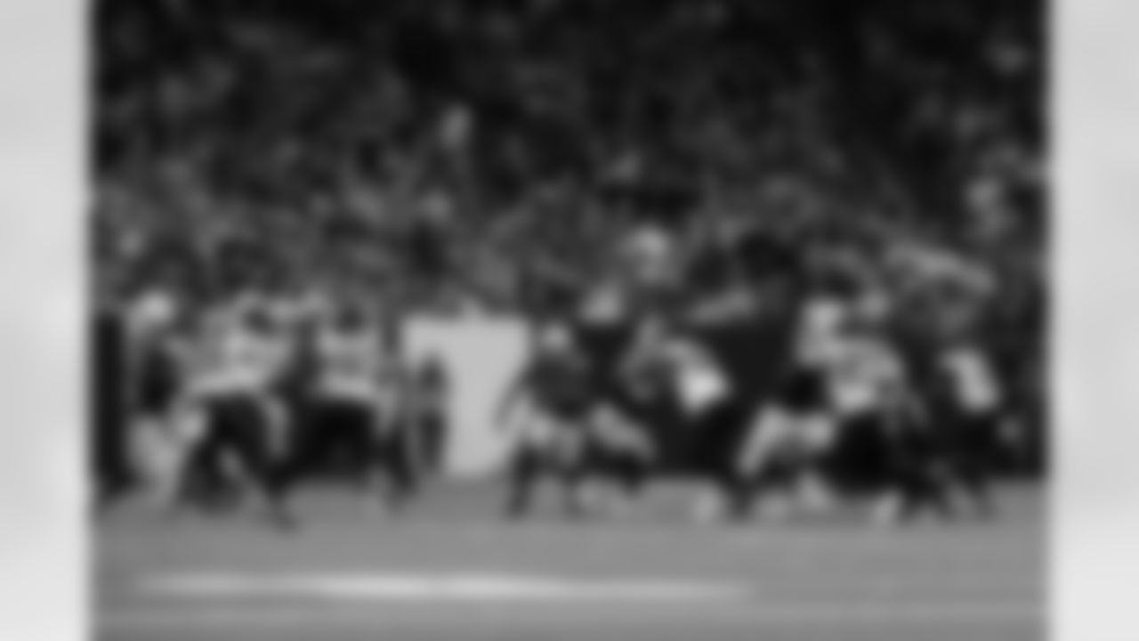 RB Jonathan Taylor #28