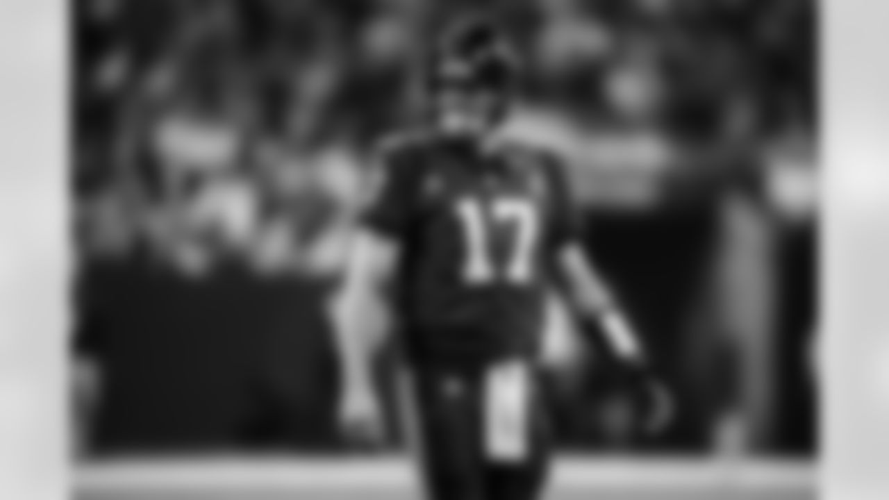 QB Philip Rivers #17