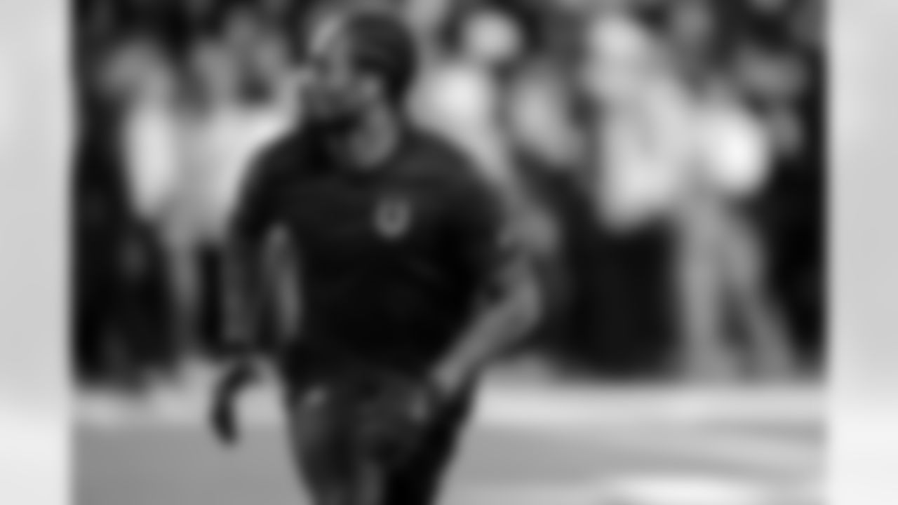 2025_1130_HOU_Pregame_0009