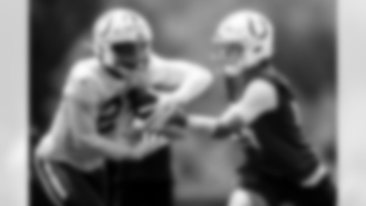 RBDJ Giddens#21 and QB Riley Leonard #15