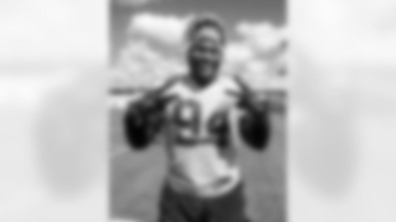 DE Tyquan Lewis #94