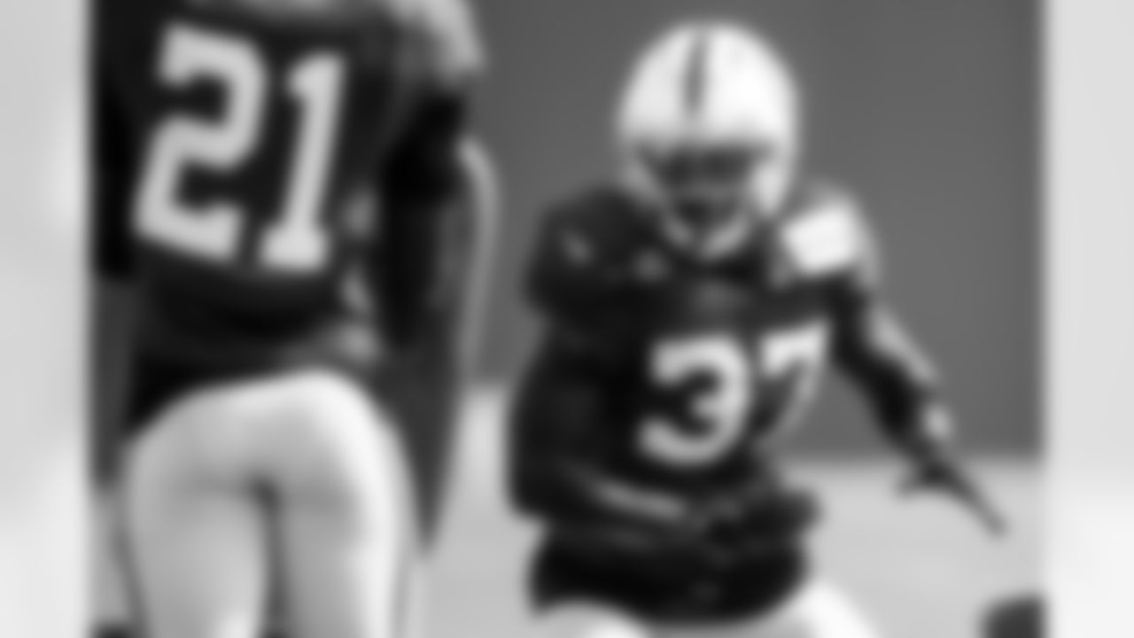 RB Ulysses Bentley IV #37