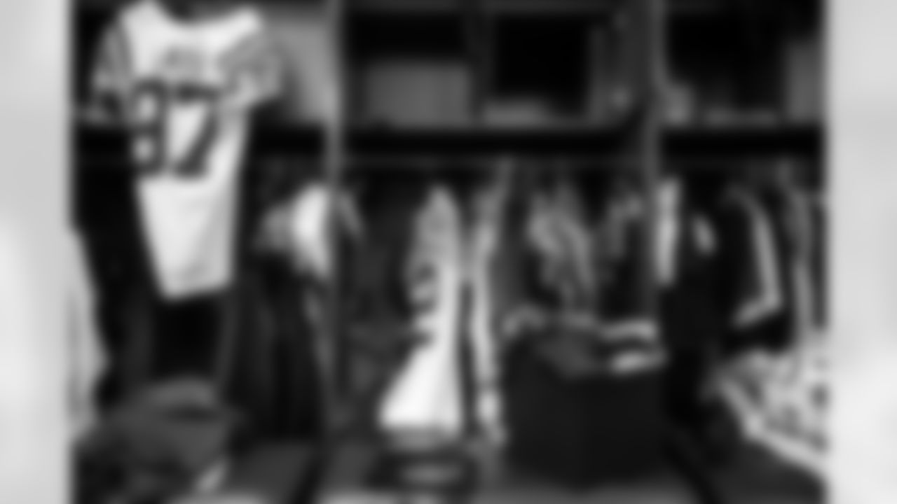 DE Laiatu Latu #97 and DT Neville Gallimore #92