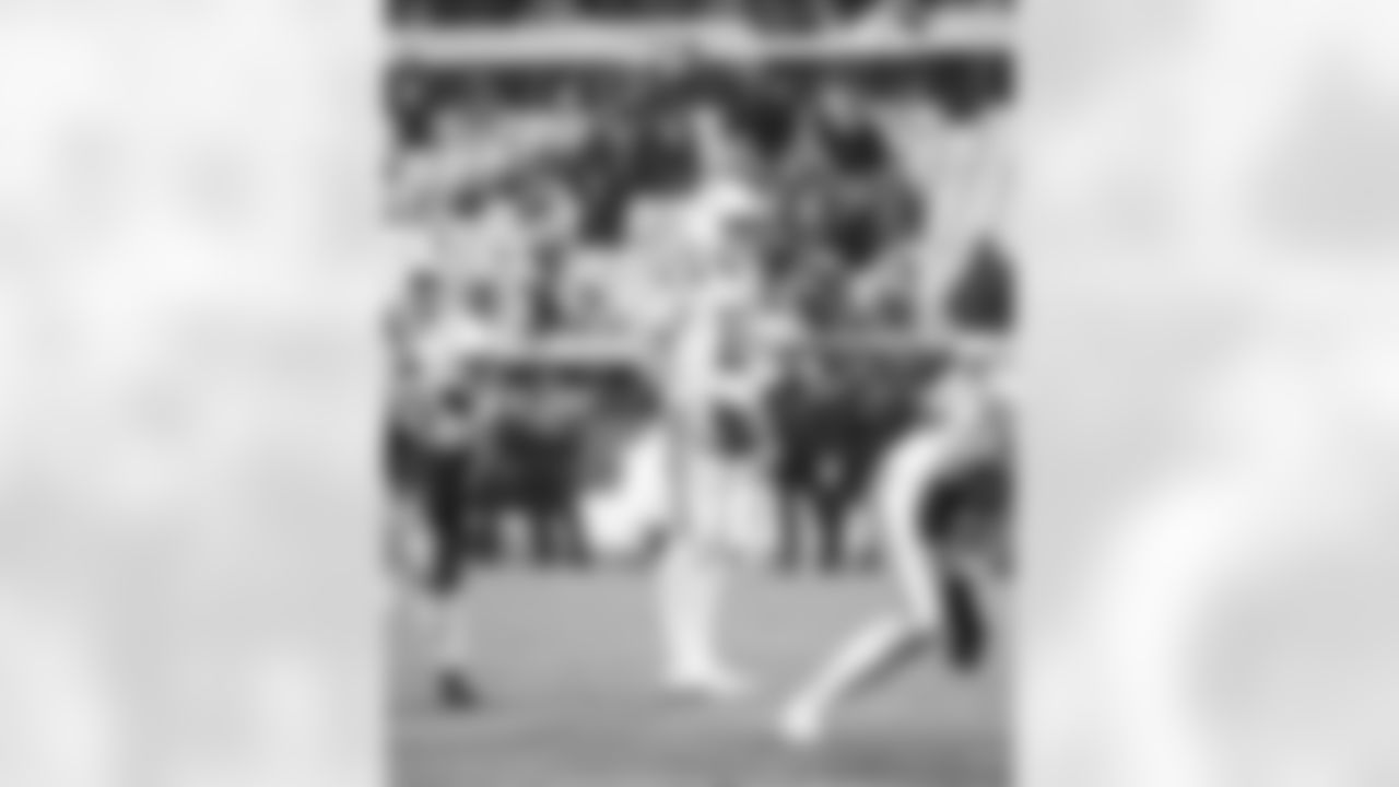 QB Riley Leonard #15