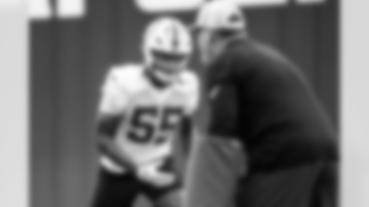 DE Isaiah Land #55